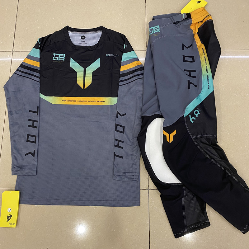 Set Perlengkapan Olahraga Moto - Riding Gear ulasan dan harga